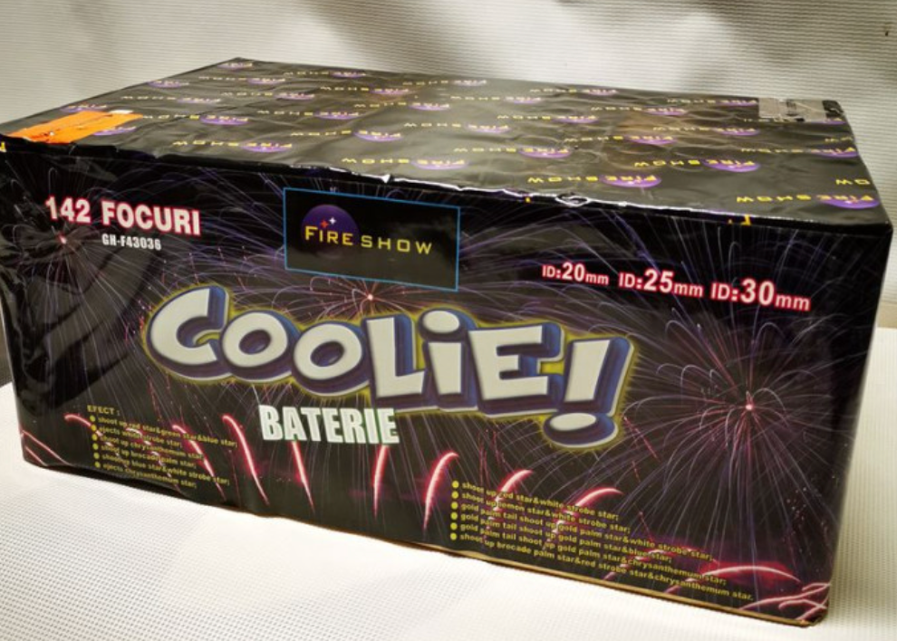 BATERIE de artificii Fireshow COOLIE! 142 F – multiefect